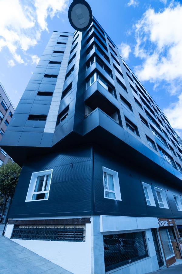 Apartamentos Turisticos Fatima, En El Centro De 比戈 外观 照片