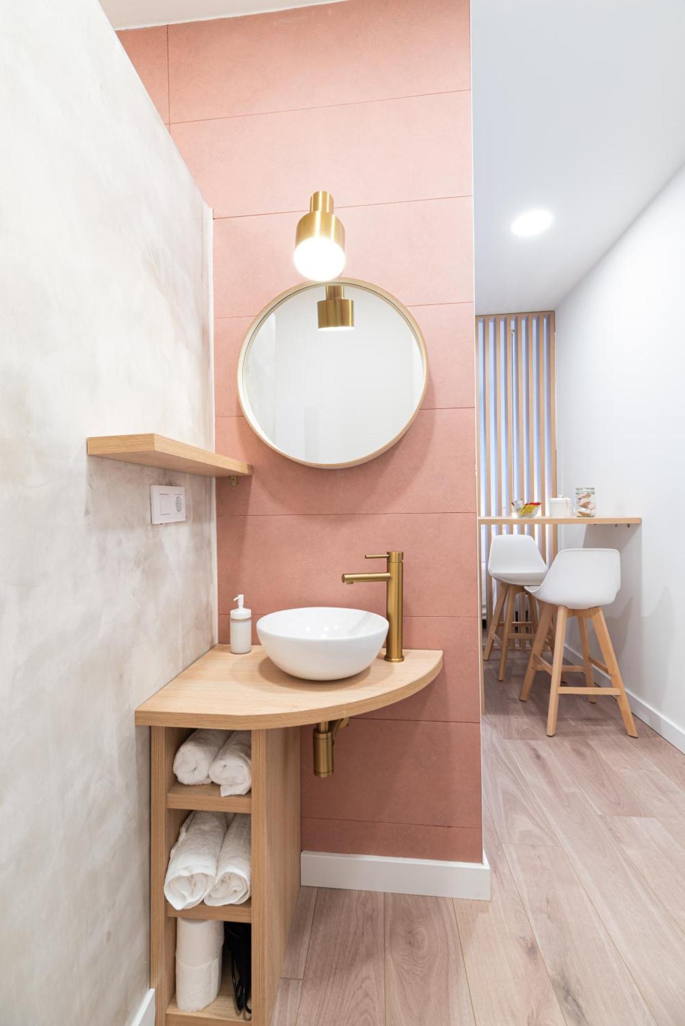 Apartamentos Turisticos Fatima, En El Centro De 比戈 外观 照片