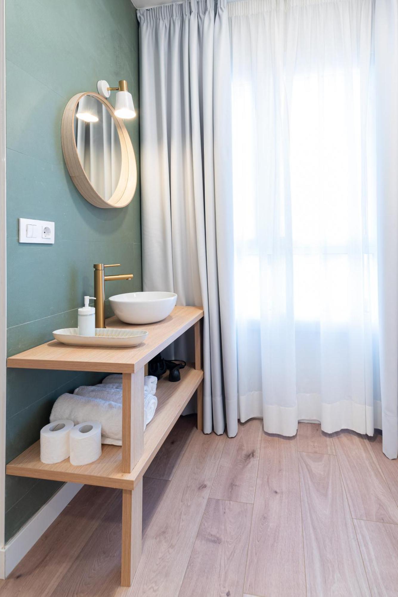 Apartamentos Turisticos Fatima, En El Centro De 比戈 外观 照片